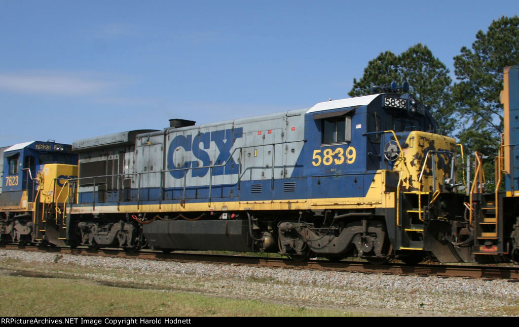 CSX 5839